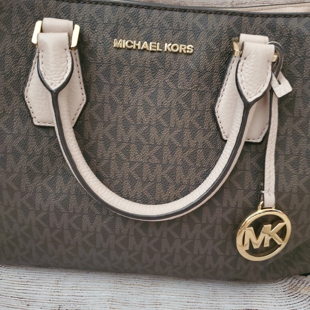 Michael Kors Camille Small Logo Satchel - Picture 3 of 15